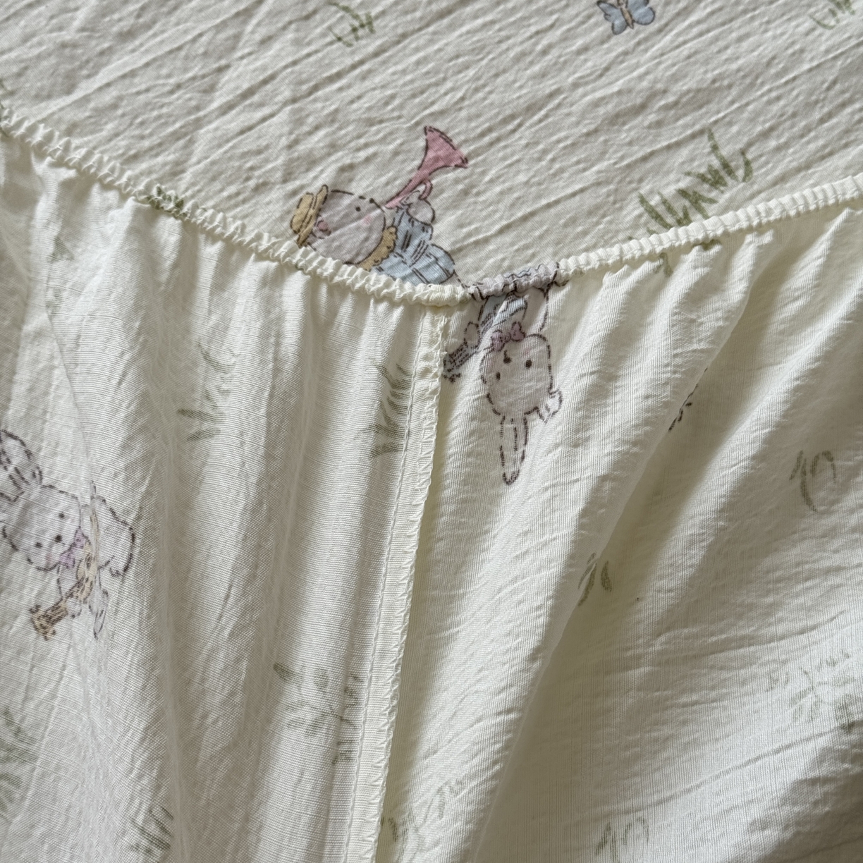 91家纺网 家纺一手货源 找家纺 叠派家纺 2025新款A类双层纱提花单品系列-单床笠 音乐小兔