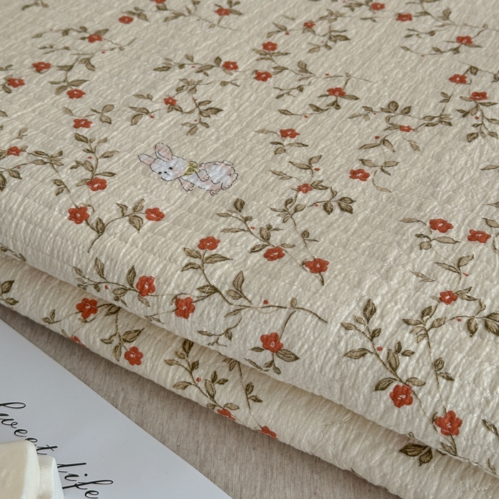 91家纺网 家纺一手货源 找家纺 橙子家居 2024新款A类高温砂洗木棉印花床盖三件套夹层新疆棉花四季款-实拍图 免仙子