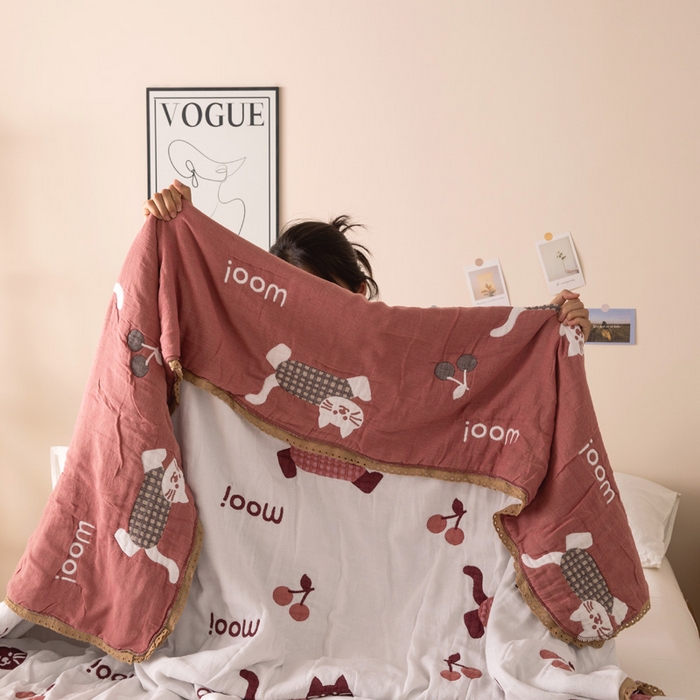 91家纺网 家纺一手货源 找家纺 橙子家居 2024新款韩国泡芙被纯棉五层纱布空调被夏凉被 春秋被 樱桃猫