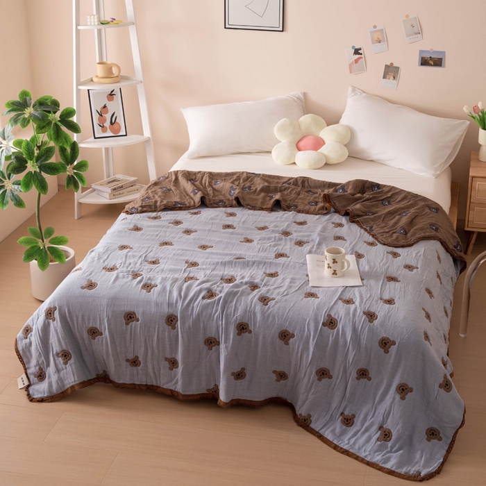 91家纺网 家纺一手货源 找家纺 橙子家居 2024新款韩国泡芙被纯棉五层纱布空调被夏凉被 春秋被 熊仔安眠