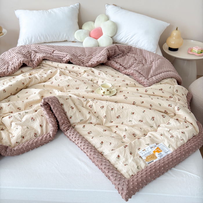 91家纺网 家纺一手货源 找家纺 橙子家居 2024新款【跑量款】A类母婴安抚豆豆被 被子被芯 豆豆被-栀子花