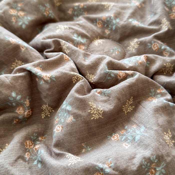 91家纺网 家纺一手货源 找家纺 橙子家居 2024新款【跑量款】A类母婴安抚豆豆被 被子被芯 豆豆被-含苞待放