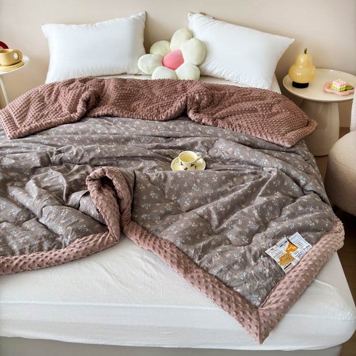 91家纺网 家纺一手货源 找家纺 橙子家居 2024新款【跑量款】A类母婴安抚豆豆被 被子被芯 豆豆被-含苞待放