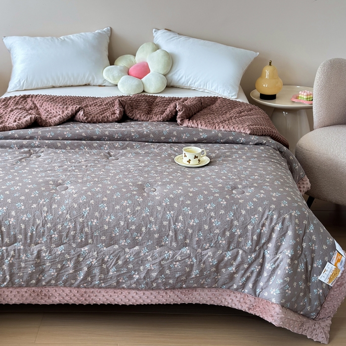 91家纺网 家纺一手货源 找家纺 橙子家居 2024新款【跑量款】A类母婴安抚豆豆被 被子被芯 豆豆被-含苞待放