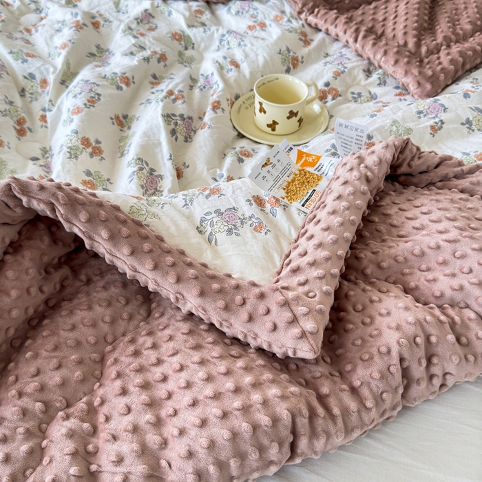 91家纺网 家纺一手货源 找家纺 橙子家居 2024新款【跑量款】A类母婴安抚豆豆被 被子被芯 豆豆被-繁花似锦