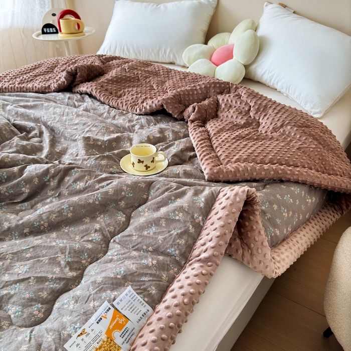 91家纺网 家纺一手货源 找家纺 橙子家居 2024新款【跑量款】A类母婴安抚豆豆被 被子被芯 豆豆被-含苞待放