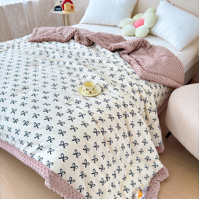 91家纺网 家纺一手货源 找家纺 橙子家居 2024新款【跑量款】A类母婴安抚豆豆被 被子被芯 豆豆被-蝴蝶结