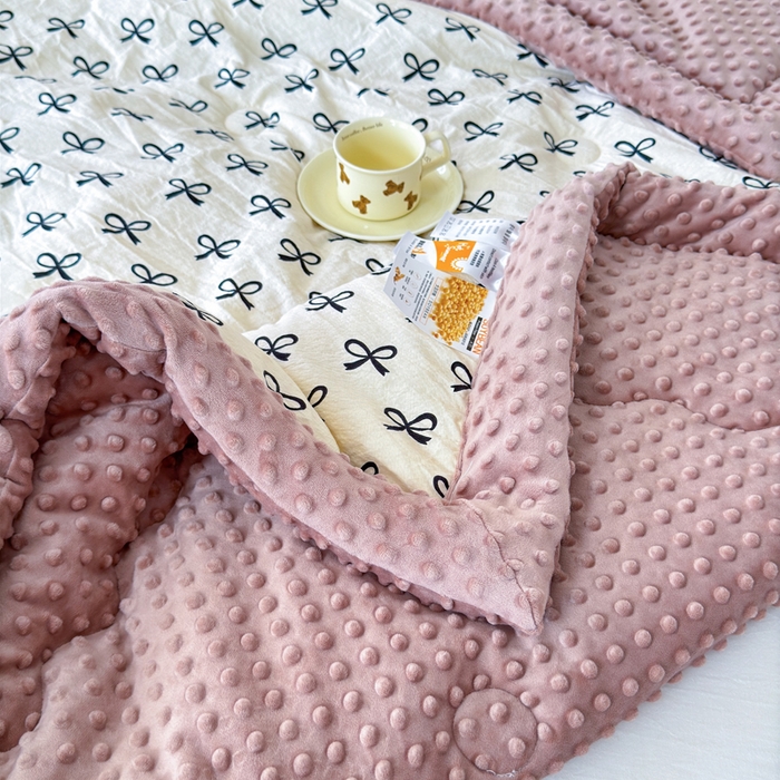 91家纺网 家纺一手货源 找家纺 橙子家居 2024新款【跑量款】A类母婴安抚豆豆被 被子被芯 豆豆被-蝴蝶结
