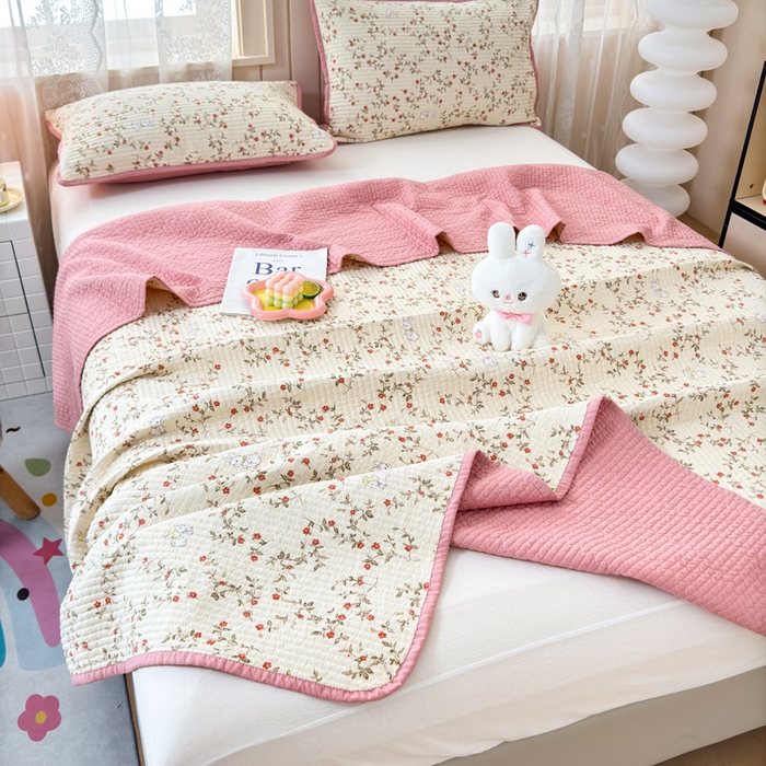 91家纺网 家纺一手货源 找家纺 橙子家居 2024新款A类木棉印花床盖三件套四季款夹层新疆棉花 免仙子