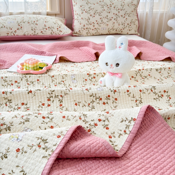 91家纺网 家纺一手货源 找家纺 橙子家居 2024新款A类木棉印花床盖三件套四季款夹层新疆棉花 免仙子