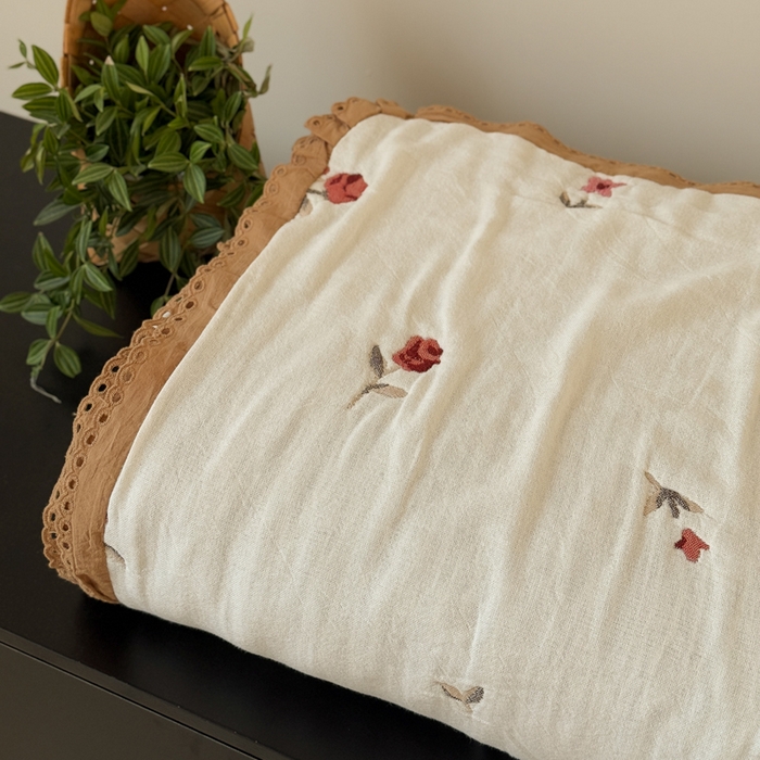 91家纺网 家纺一手货源 找家纺 橙子家居 2025新款韩国泡芙被纯棉五层纱布夏被夏凉被空调被 春暖花开