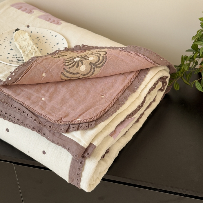 91家纺网 家纺一手货源 找家纺 橙子家居 2025新款韩国泡芙被纯棉五层纱布夏被夏凉被空调被 粉色狮子王