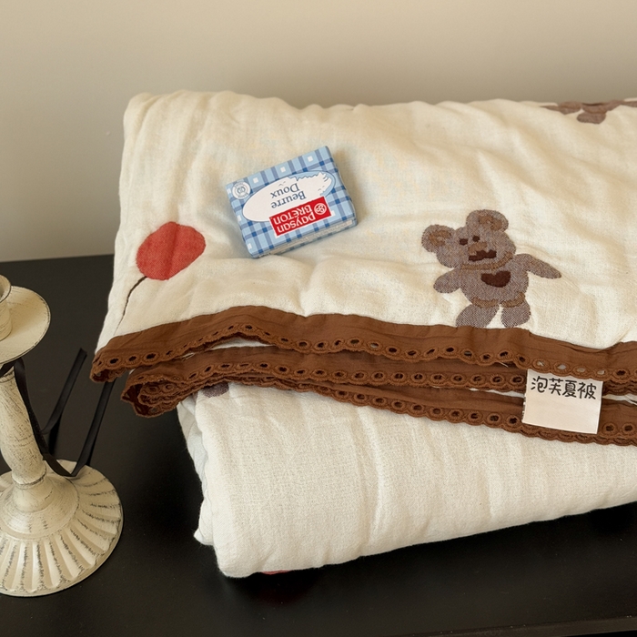 91家纺网 家纺一手货源 找家纺 橙子家居 2025新款韩国泡芙被纯棉五层纱布夏被夏凉被空调被 气球熊