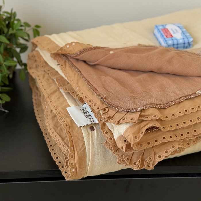 91家纺网 家纺一手货源 找家纺 橙子家居 2025新款韩国泡芙被纯棉五层纱布夏被夏凉被空调被 曲奇饼干