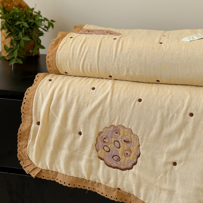 91家纺网 家纺一手货源 找家纺 橙子家居 2025新款韩国泡芙被纯棉五层纱布夏被夏凉被空调被 曲奇饼干