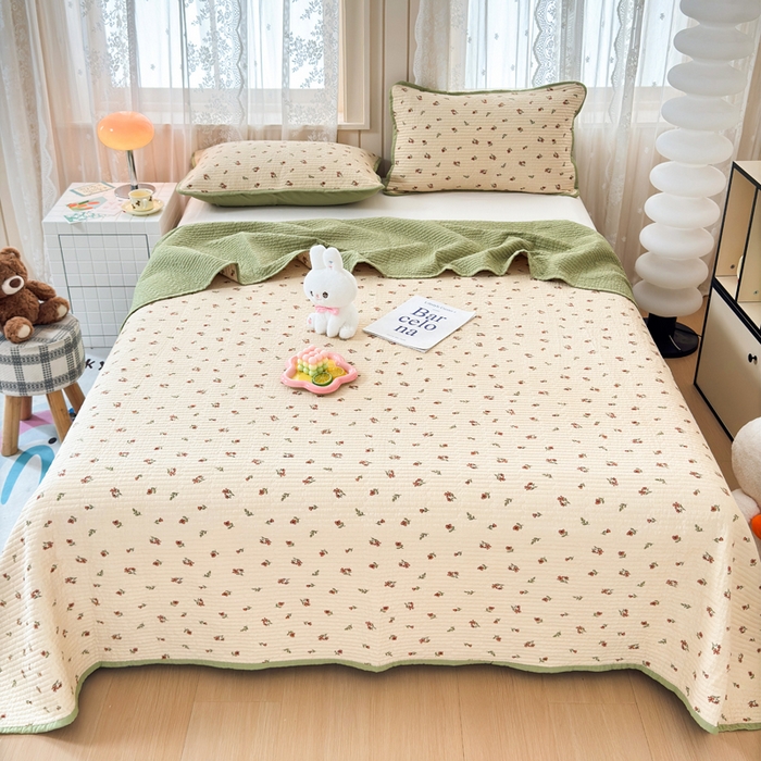 91家纺网 家纺一手货源 找家纺 橙子家居 2024新款A类木棉印花床盖三件套四季款夹层新疆棉花 栀子花