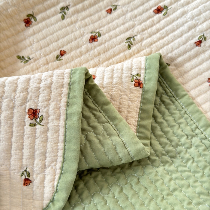 91家纺网 家纺一手货源 找家纺 橙子家居 2024新款A类木棉印花床盖三件套四季款夹层新疆棉花 栀子花