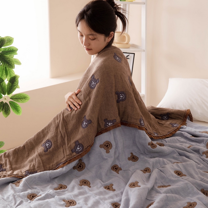 91家纺网 家纺一手货源 找家纺 橙子家居 2025新款韩国泡芙被纯棉五层纱布夏被夏凉被空调被 熊仔安眠