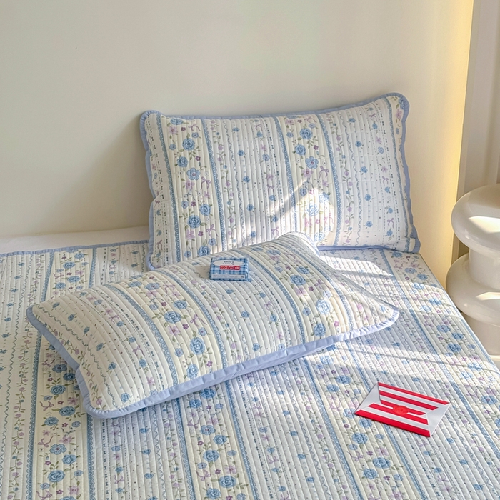 91家纺网 家纺一手货源 找家纺 橙子家居 2025新款双面纯棉夹层新疆棉花数码印花系列床盖单件-单床盖 花蔓蓝