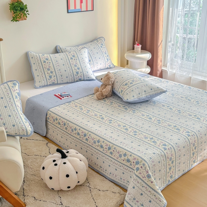 91家纺网 家纺一手货源 找家纺 橙子家居 2025新款双面纯棉夹层新疆棉花数码印花系列床盖单件-单床盖 花蔓蓝