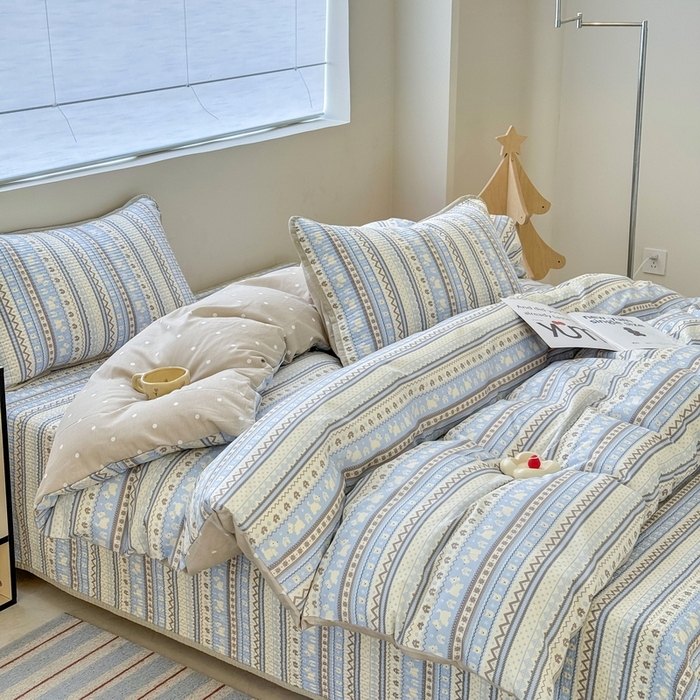 91家纺网 家纺一手货源 找家纺 橙子家居 2025新款双面全棉纯棉13372印花棉花床盖三件套-第二批 波西米亚浅蓝