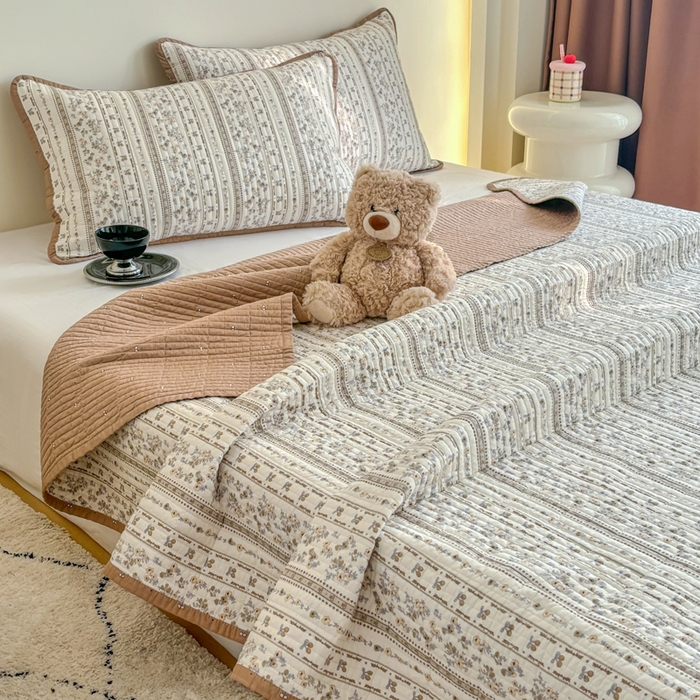 91家纺网 家纺一手货源 找家纺 橙子家居 2025新款双面纯棉夹层新疆棉花数码印花系列床盖单件-单床盖 花野