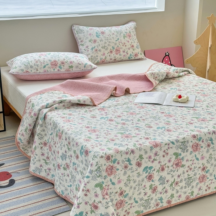 91家纺网 家纺一手货源 找家纺 橙子家居 2025新款双面全棉纯棉13372印花棉花床盖三件套-第二批 梦游仙境