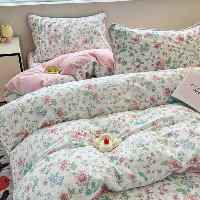 91家纺网 家纺一手货源 找家纺 橙子家居 2025新款双面全棉纯棉13372印花棉花床盖三件套-第二批 梦游仙境