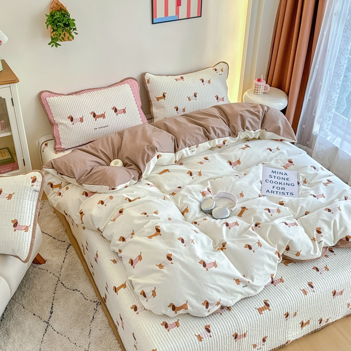 91家纺网 家纺一手货源 找家纺 橙子家居 2025新款双面纯棉夹层新疆棉花数码印花系列床盖单件-单床盖 淑女狗