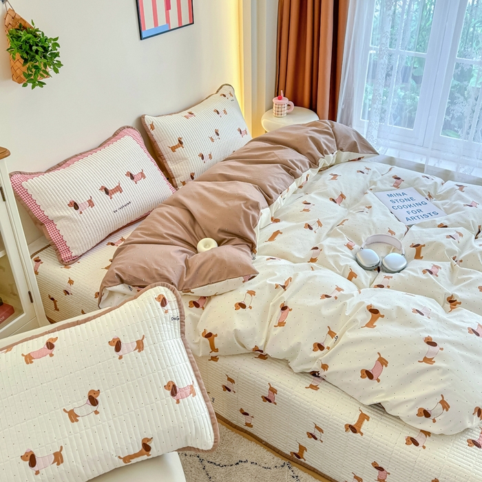 91家纺网 家纺一手货源 找家纺 橙子家居 2025新款双面纯棉夹层新疆棉花数码印花系列床盖单件-单床盖 淑女狗