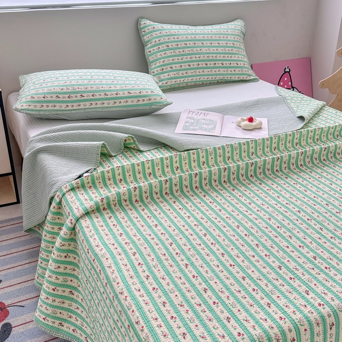 91家纺网 家纺一手货源 找家纺 橙子家居 2025新款双面全棉纯棉13372印花棉花床盖三件套-第二批 雾夏-绿
