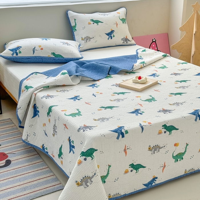 91家纺网 家纺一手货源 找家纺 橙子家居 2025新款双面全棉纯棉13372印花棉花床盖三件套-第二批 小飞龙