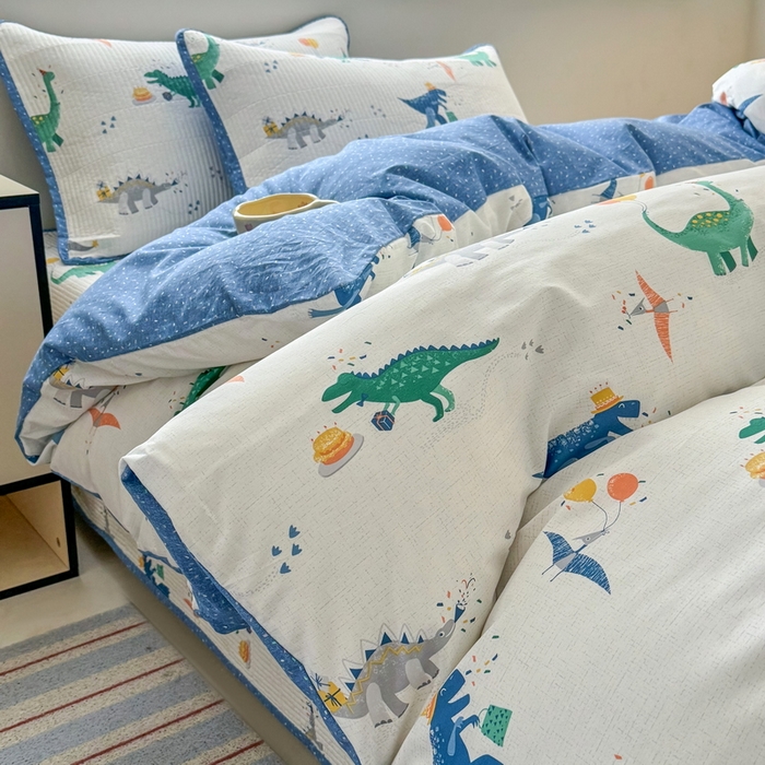 91家纺网 家纺一手货源 找家纺 橙子家居 2025新款双面全棉纯棉13372印花棉花床盖三件套-第二批 小飞龙