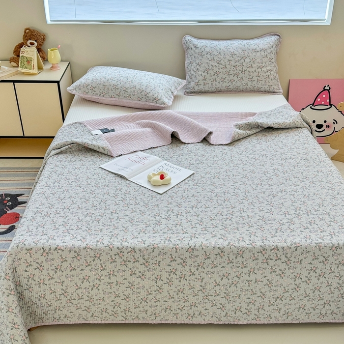 91家纺网 家纺一手货源 找家纺 橙子家居 2025新款双面全棉纯棉13372印花棉花床盖三件套-第二批 雅璐