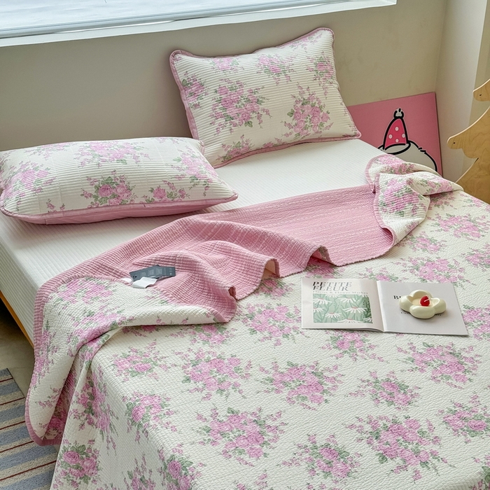 91家纺网 家纺一手货源 找家纺 橙子家居 2025新款双面全棉纯棉13372印花棉花床盖四件套-第二批 苏亚粉