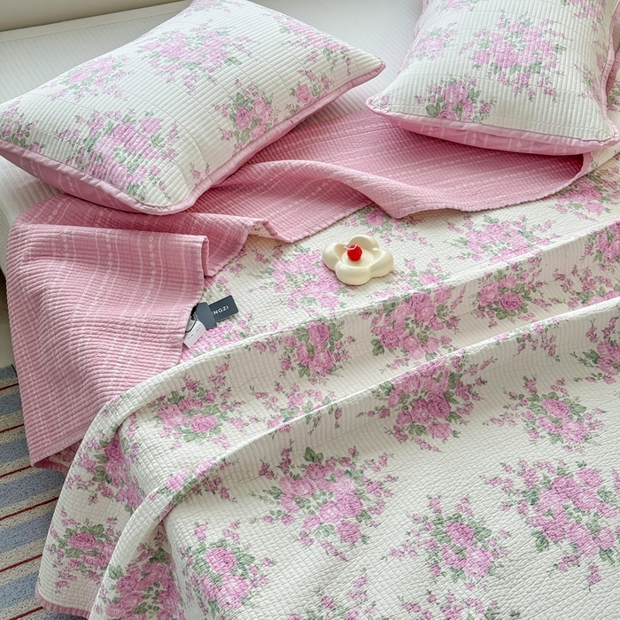 91家纺网 家纺一手货源 找家纺 橙子家居 2025新款双面全棉纯棉13372印花棉花床盖四件套-第二批 苏亚粉