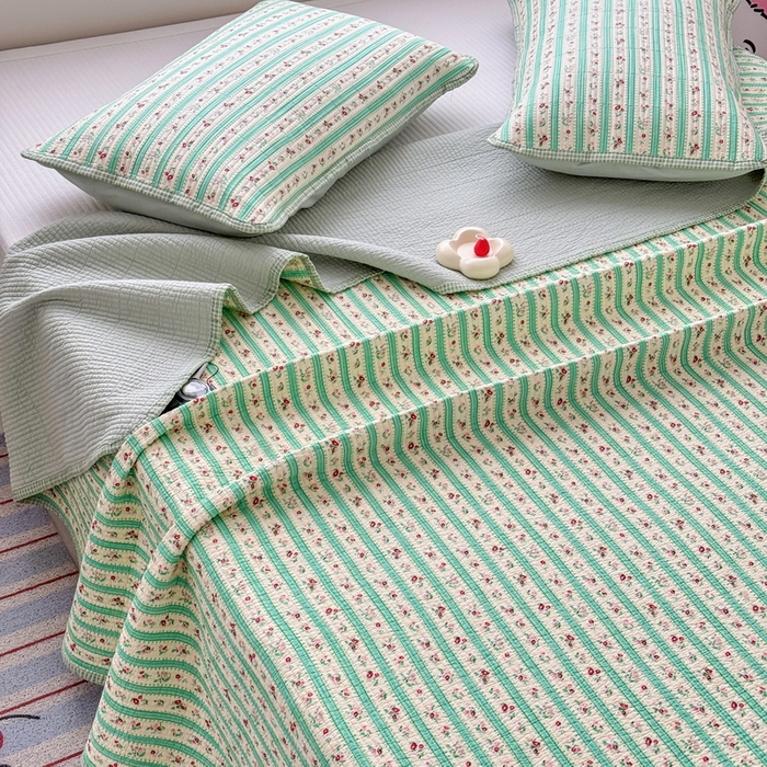 91家纺网 家纺一手货源 找家纺 橙子家居 2025新款双面全棉纯棉13372印花棉花床盖四件套-第二批 雾夏-绿