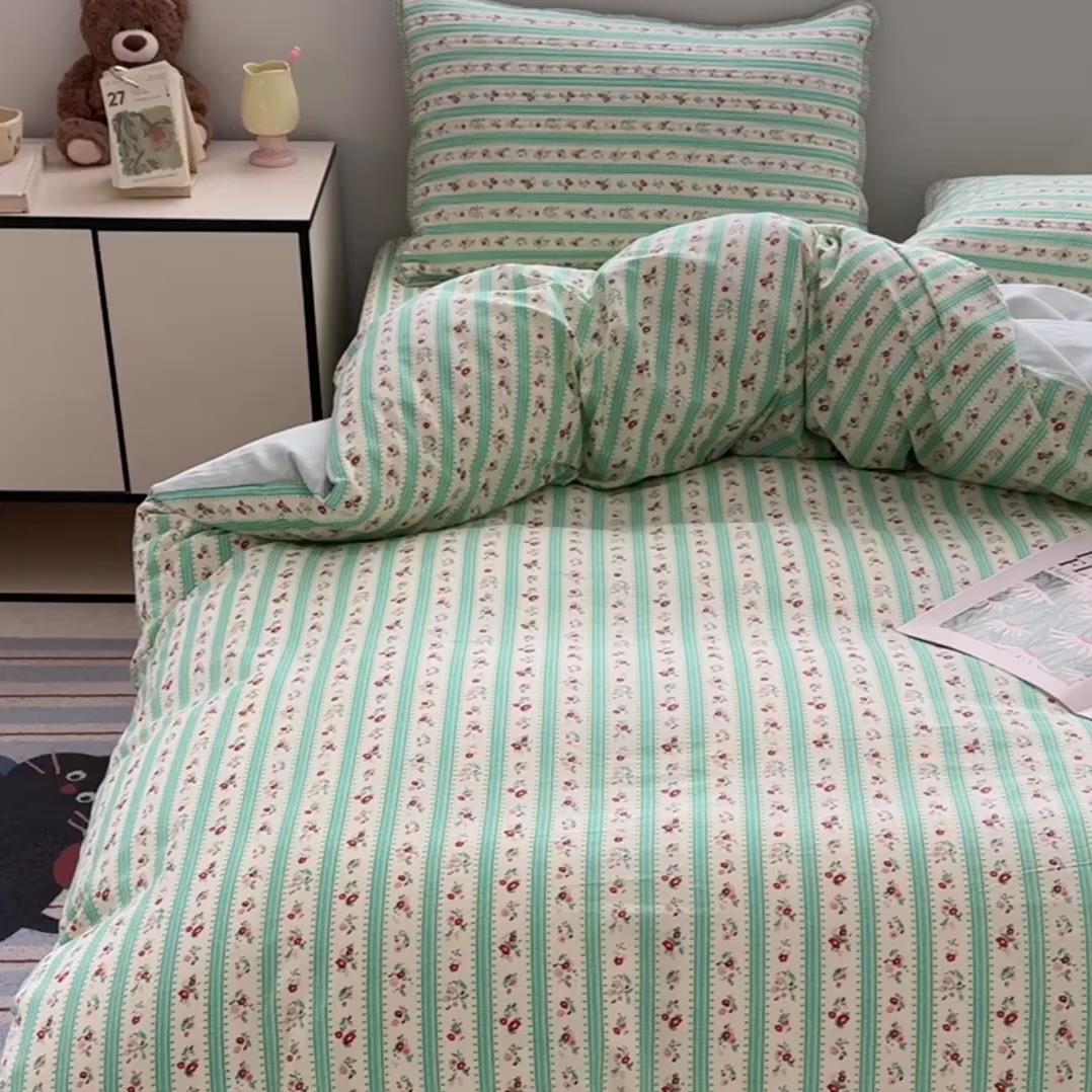 91家纺网 家纺一手货源 找家纺 橙子家居 2025新款双面全棉纯棉13372印花棉花床盖四件套-第二批 雾夏-绿