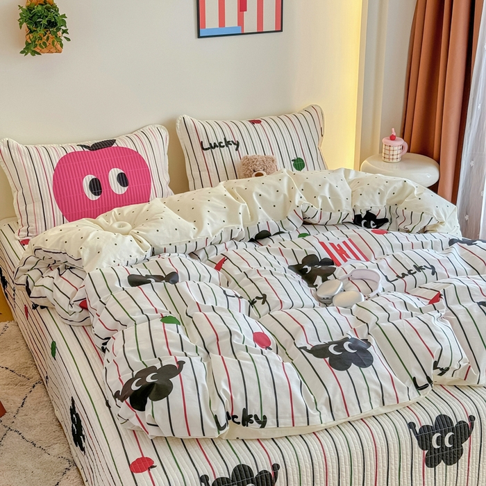 91家纺网 家纺一手货源 找家纺 橙子家居 2025新款双面纯棉夹层新疆棉花数码印花床盖四件套-第一批 大眼萌红