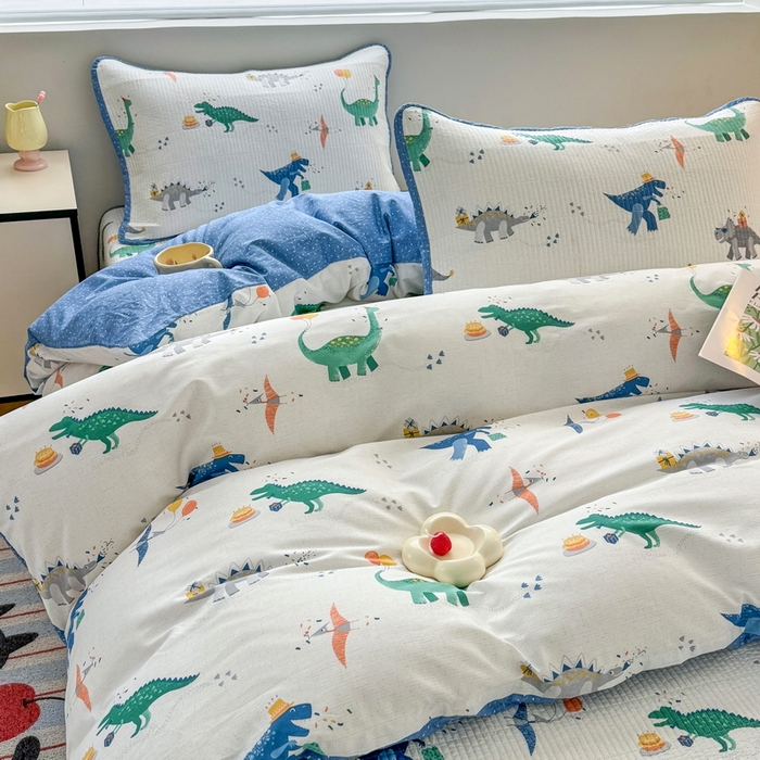 91家纺网 家纺一手货源 找家纺 橙子家居 2025新款双面全棉纯棉13372印花棉花床盖四件套-第二批 小飞龙