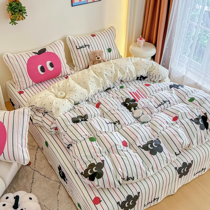 91家纺网 家纺一手货源 找家纺 橙子家居 2025新款双面纯棉夹层新疆棉花数码印花床盖四件套-第一批 大眼萌红