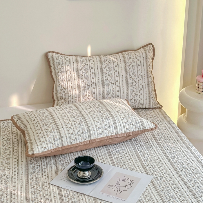 91家纺网 家纺一手货源 找家纺 橙子家居 2025新款双面纯棉夹层新疆棉花数码印花床盖四件套-第一批 花野