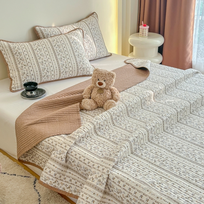 91家纺网 家纺一手货源 找家纺 橙子家居 2025新款双面纯棉夹层新疆棉花数码印花床盖四件套-第一批 花野