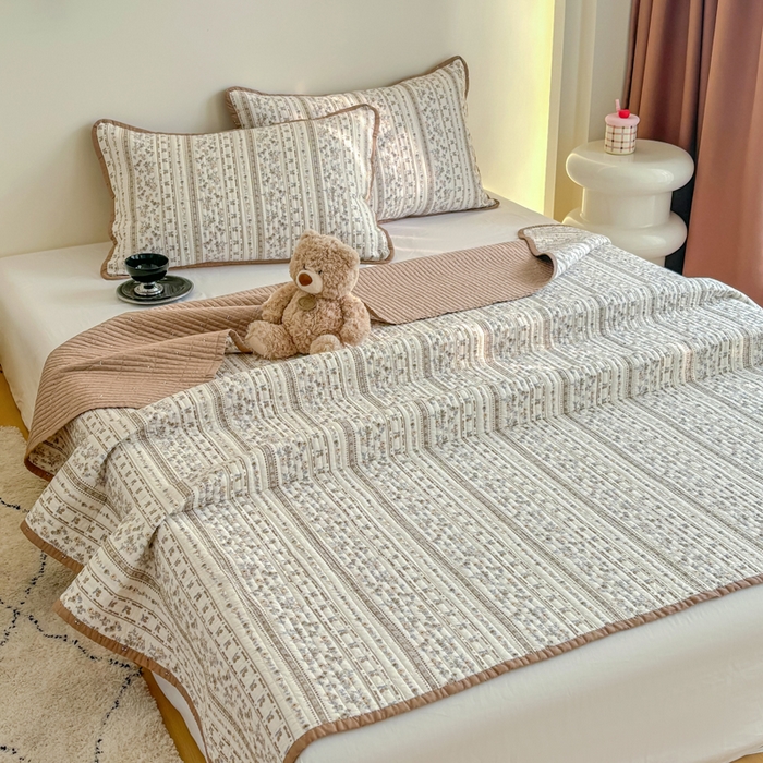 91家纺网 家纺一手货源 找家纺 橙子家居 2025新款双面纯棉夹层新疆棉花数码印花床盖四件套-第一批 花野