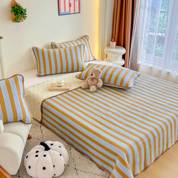 91家纺网 家纺一手货源 找家纺 橙子家居 2025新款双面纯棉夹层新疆棉花数码印花床盖四件套-第一批 黄宽条