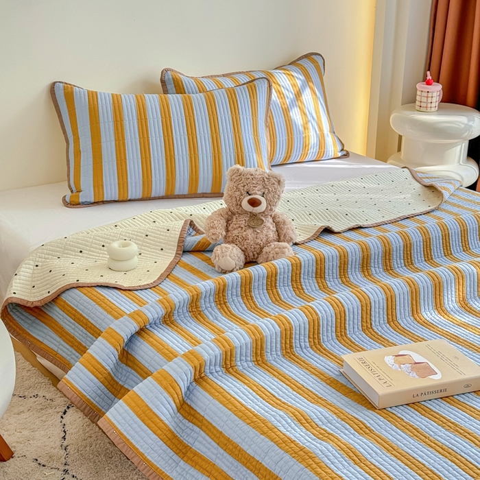 91家纺网 家纺一手货源 找家纺 橙子家居 2025新款双面纯棉夹层新疆棉花数码印花床盖四件套-第一批 黄宽条