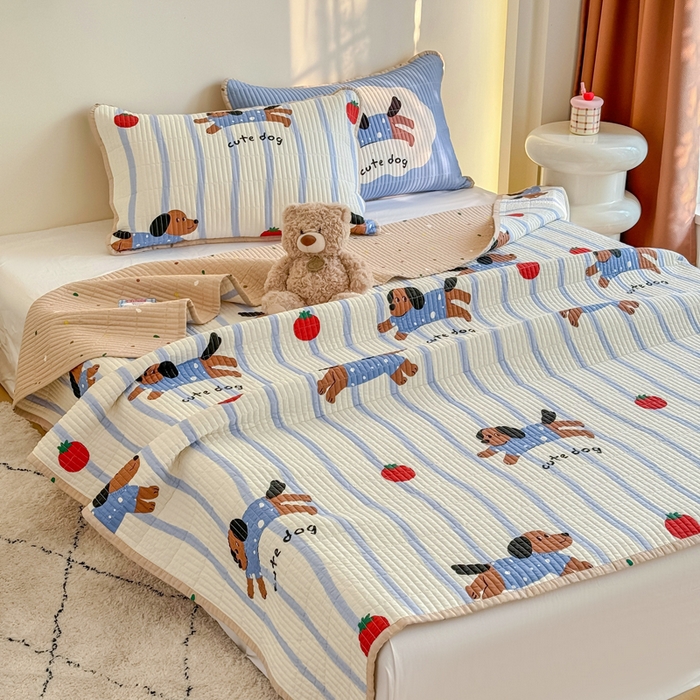 91家纺网 家纺一手货源 找家纺 橙子家居 2025新款双面纯棉夹层新疆棉花数码印花床盖四件套-第一批 柿柿狗