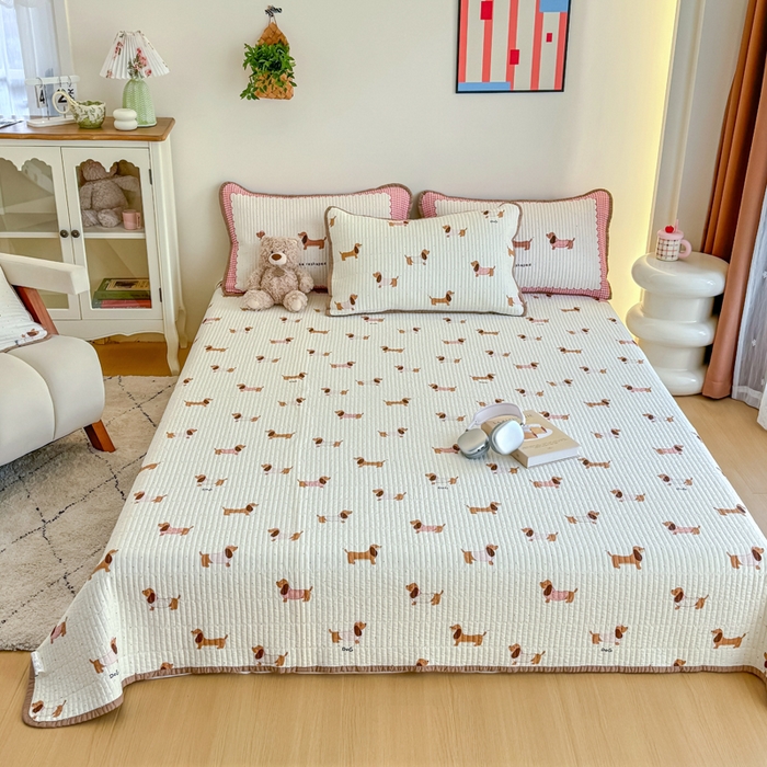 91家纺网 家纺一手货源 找家纺 橙子家居 2025新款双面纯棉夹层新疆棉花数码印花床盖四件套-第一批 淑女狗