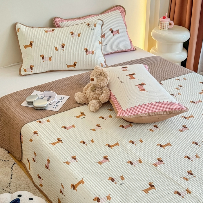 91家纺网 家纺一手货源 找家纺 橙子家居 2025新款双面纯棉夹层新疆棉花数码印花床盖四件套-第一批 淑女狗