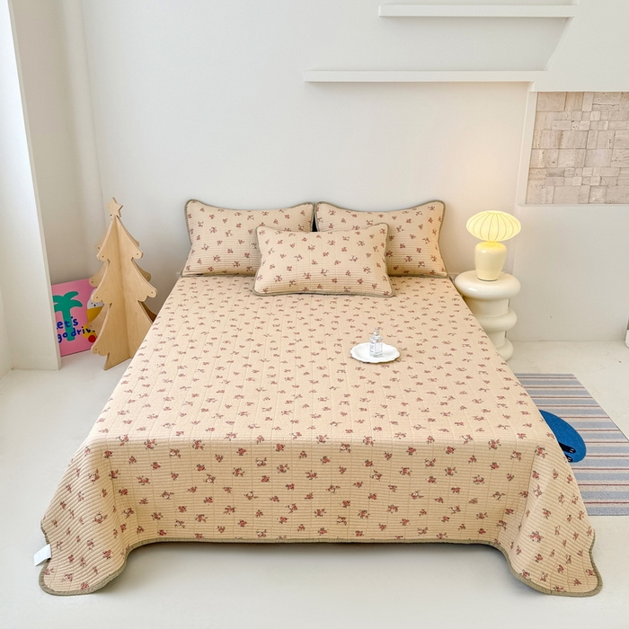 91家纺网 家纺一手货源 找家纺 橙子家居 2025新款双面全棉纯棉砂洗夹棉床盖三件套 贝丽花都